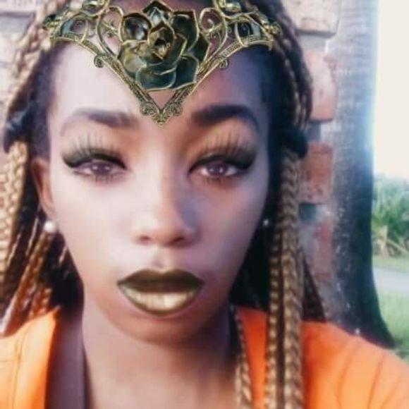 Meet your Posher, Audrey - Picture 1 of 1